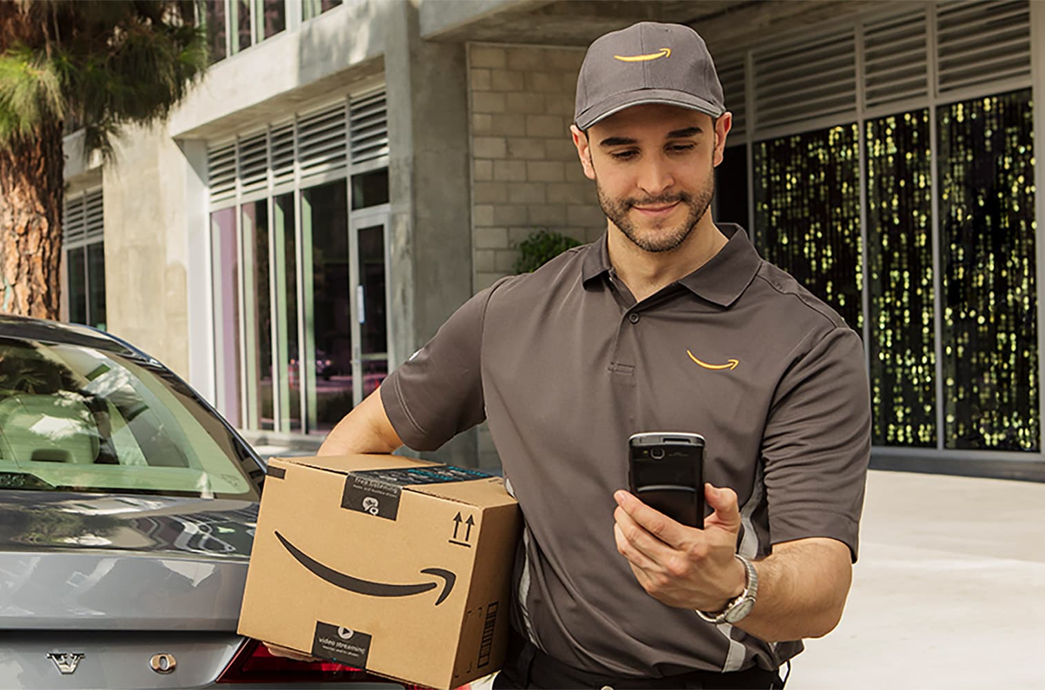 Amazon Key: In-Car Delivery